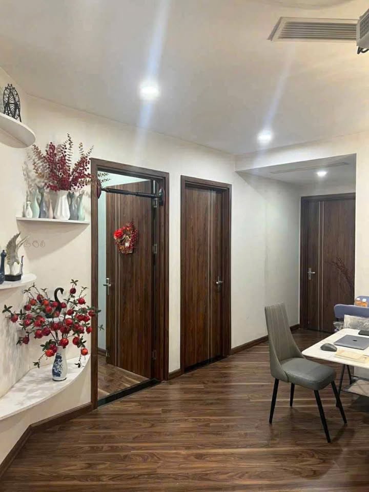 Căn hộ 3 ngủ N01T8 Bắc Từ Liêm 133,6m² - Nội thất đầy đủ, view công viên tuyệt đẹp!