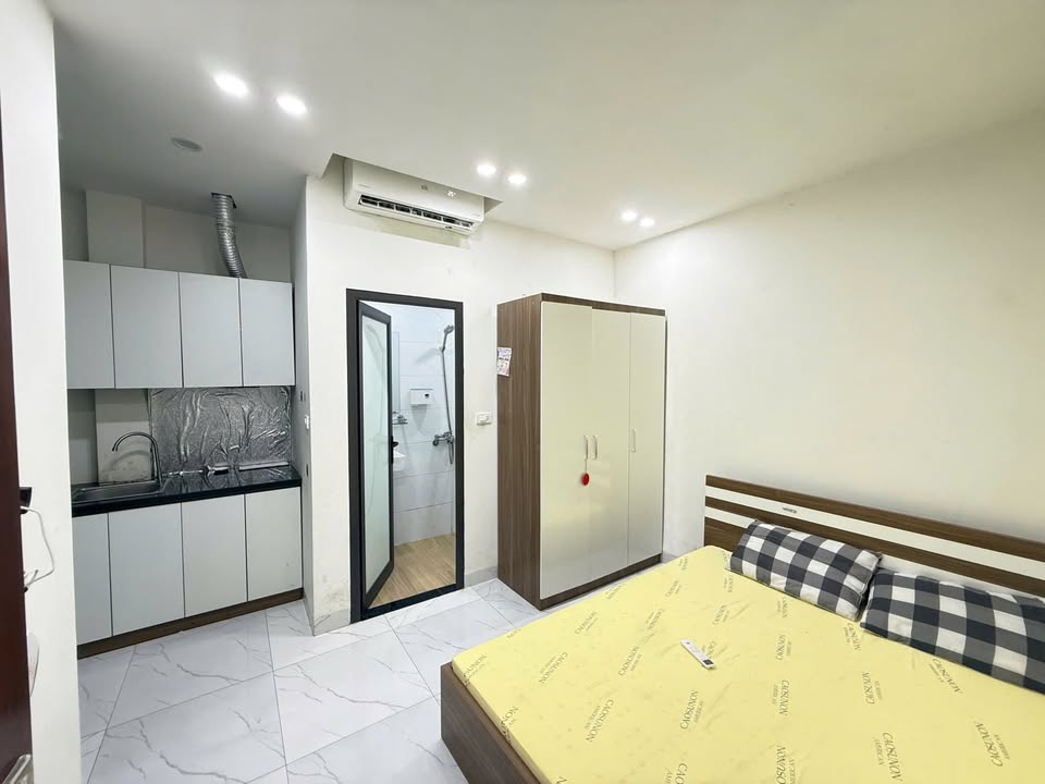 Phòng cho thuê tại Ngõ 66 Ngọc Lâm, Long Biên - Giá thỏa thuận, sẵn sàng vào ở!