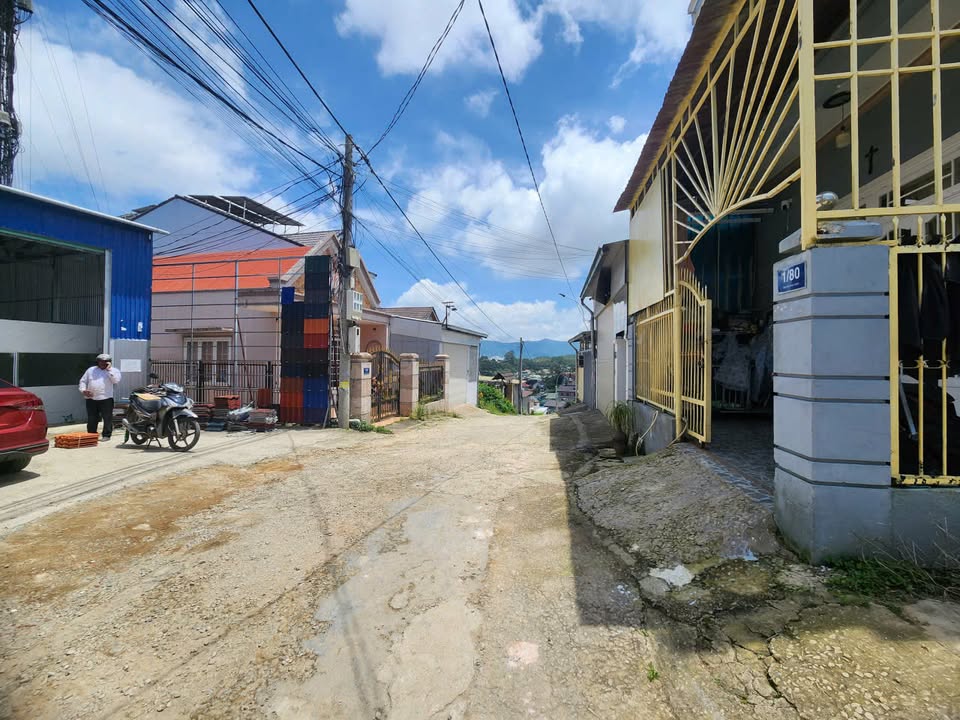 Bán lô đất biệt thự Nguyễn Hữu Cảnh Đà Lạt 248m² giá 9.9 tỷ - Đầu tư sinh lời lý tưởng!