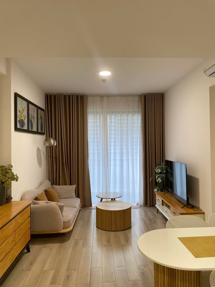 Căn hộ 2 phòng ngủ Vinhomes Grand Park Thủ Đức 12 triệu - Full nội thất, sẵn sàng vào ở!