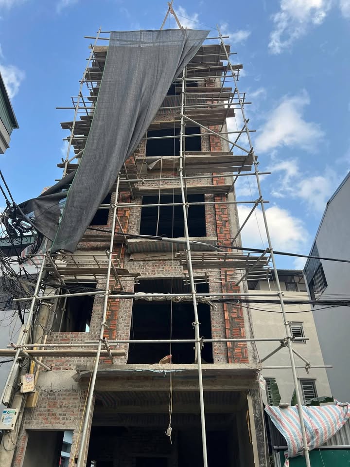 Nhà đẹp 6 tầng Tam Hiệp Thanh Trì 50m² giá 13.8 tỷ - Ô tô vào tận nhà!