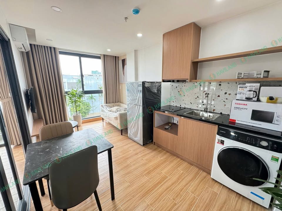 Căn hộ 1 phòng ngủ đường Dương Thị Xuân Quý 15 triệu - Ban công thoáng mát, sẵn sàng vào ở!