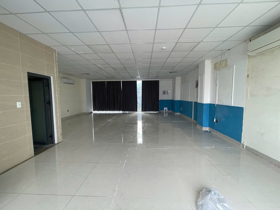 Cho thuê tòa nhà mặt tiền Nguyễn Văn Thủ, Đa Kao, Quận 1 - Tòa mới, PCCC đầy đủ!