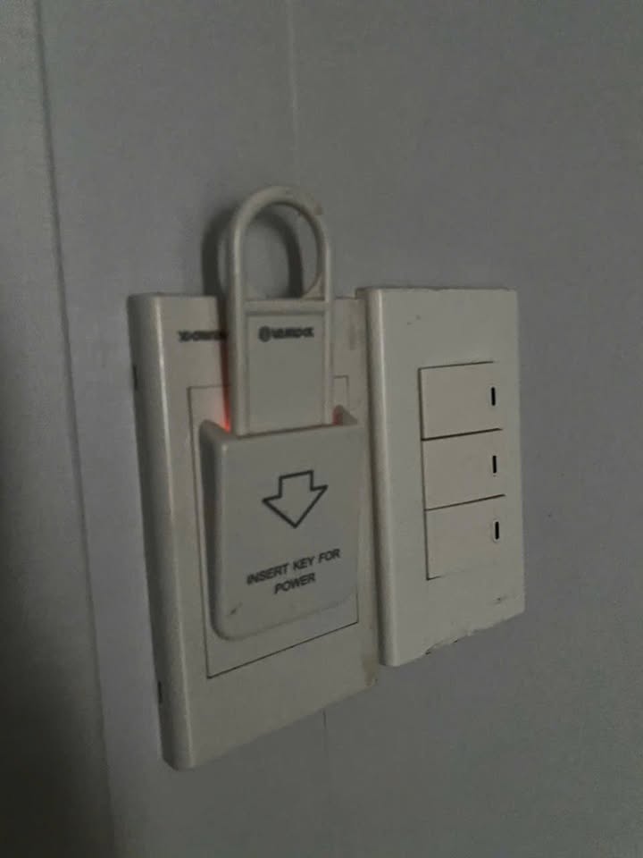 Nhà phố Gò Vấp 100m² giá 9.5 tỷ - Nội thất sang trọng, gần trung tâm!