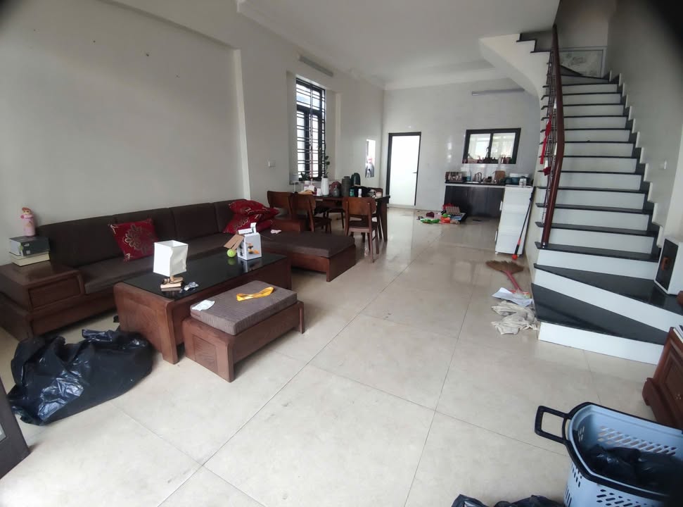 Nhà cho thuê 2.5 tầng tại Cao Thắng 3 phòng ngủ giá 4.5 triệu - Nội thất cơ bản đầy đủ!