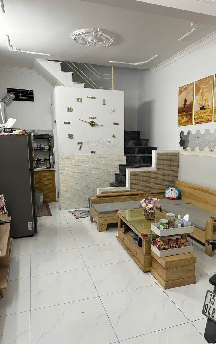 Nhà 2 tầng ngõ 250 Thiên Lôi, Hải Phòng 30m² giá 1.73 tỷ - Sổ đỏ chính chủ, nội thất đầy đủ!