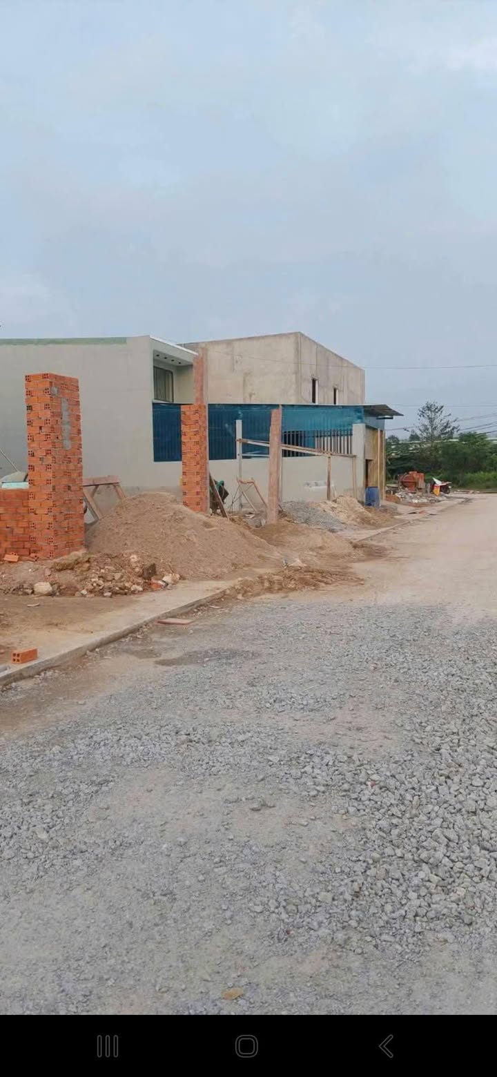 Đất nền Tân Định, Bến Cát 200m² giá 1.3 tỷ - Đường nhựa 8m, dân cư đông đúc!