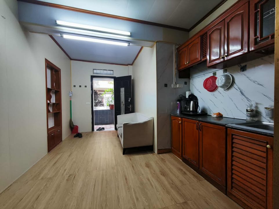 Căn hộ tập thể Ngọc Khánh Ba Đình 40m² giá 5 triệu - Nhà đẹp, đầy đủ tiện nghi!