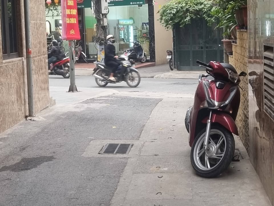 Nhà 7 tầng mặt tiền phố Nguyễn Ngọc Nại 53m² giá 16.9 tỷ - Đầu tư sinh lời ngay!