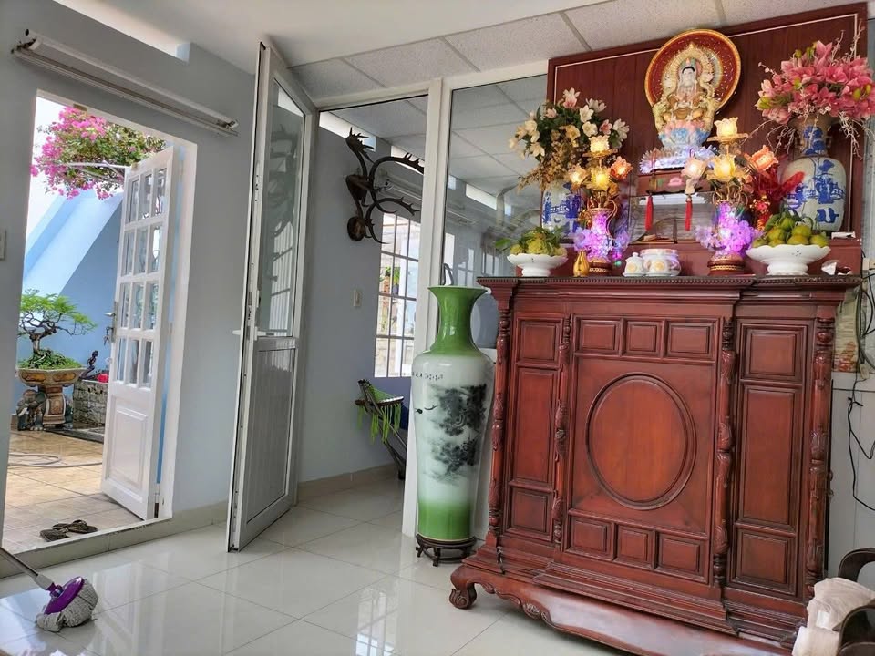 Nhà biệt thự sân vườn Gò Vấp 177m² giá 13.2 tỷ - Chính chủ bán gấp!