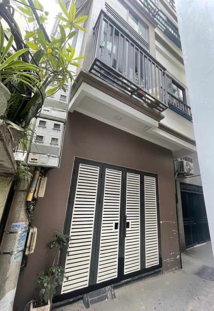 Nhà riêng Trung Phụng Đống Đa 23m² giá 6 tỷ - Lô góc thoáng mát, sẵn sàng vào ở!