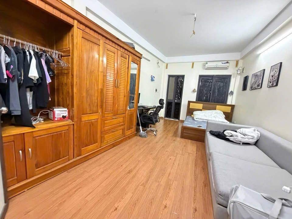 Nhà nguyên căn cho thuê tại ngõ 211 Minh Khai 32m² giá 4.5 triệu - Chính chủ không qua trung gian!