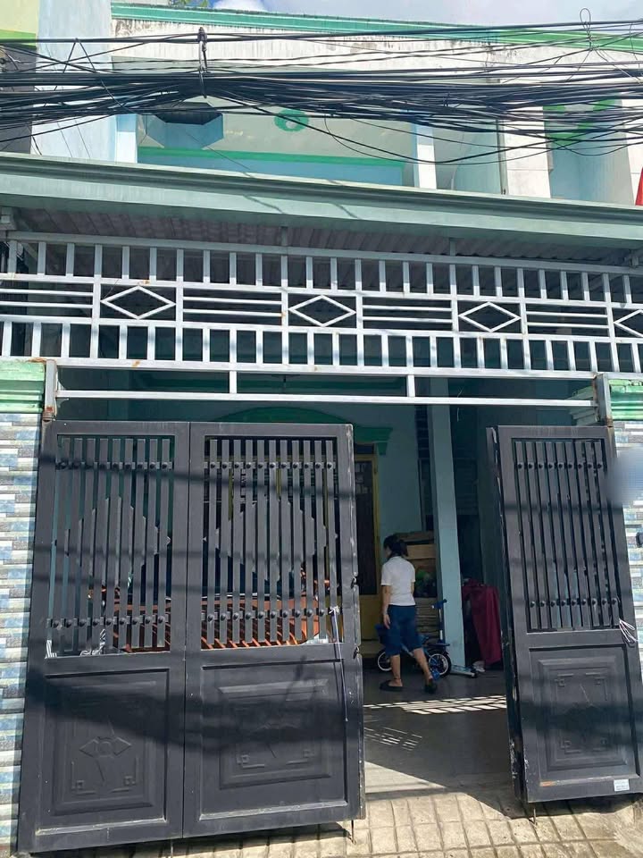 Nhà nguyên căn cho thuê tại Thủ Đức 100m² giá 14 triệu - Nội thất cơ bản, sẵn sàng vào ở!