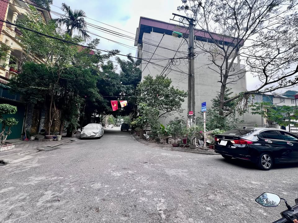 Đất nền phân lô Ngô Gia Tự Long Biên 74m² giá 14.8 tỷ - Lô góc đẹp, sổ chính chủ!