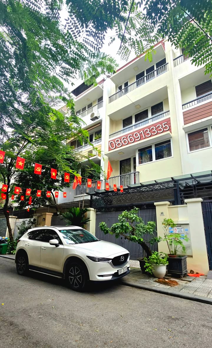 Townhouse An Hưng Hà Đông 82.5m² giá thỏa thuận - Nhà thô nguyên bản, gần trường học!