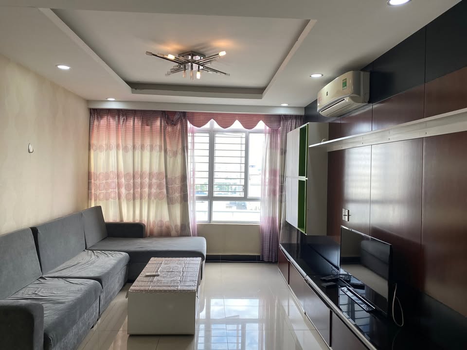 Căn hộ Giai Việt Samland Quận 8 115m² giá 5.1 tỷ - Tiện nghi đầy đủ, sẵn sàng vào ở!