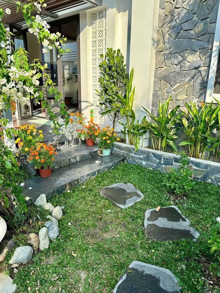 Biệt thự vườn Diên An 700m² giá 10 triệu - Full nội thất, sẵn sàng vào ở!