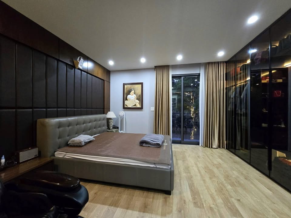 Nhà lô góc Gamuda Hoàng Mai 192m² giá 53 tỷ - Cơ hội đầu tư hấp dẫn!