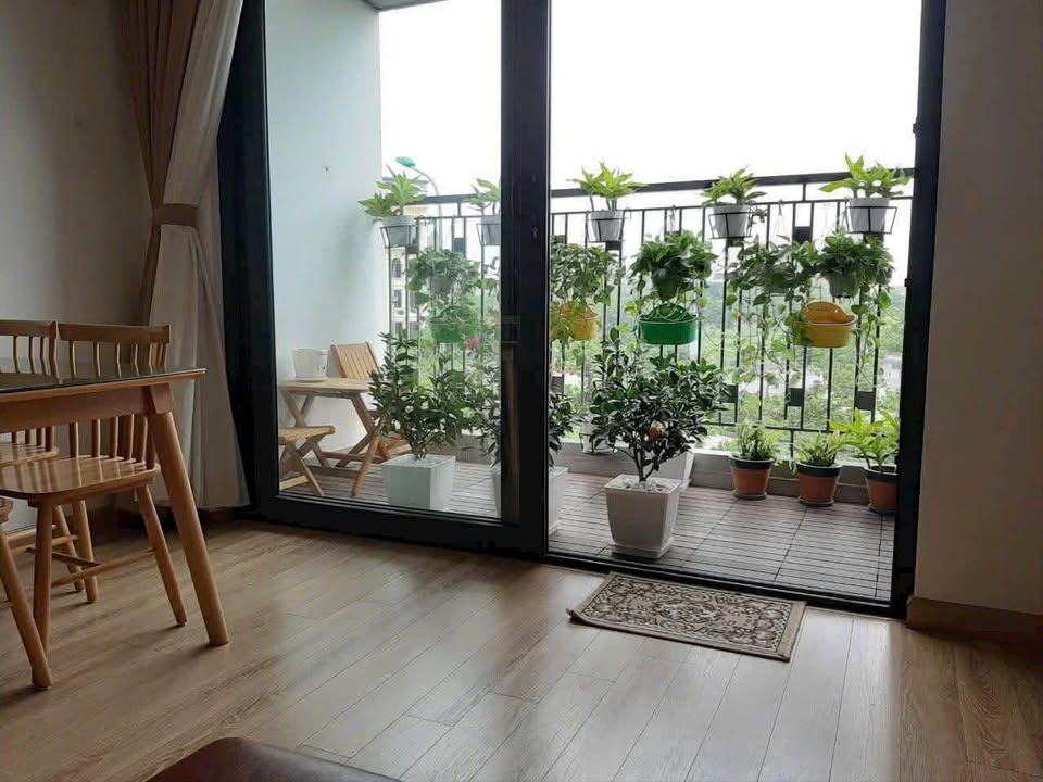 Chung cư N08 Giang Biên 2PN 2WC - Căn đẹp thoáng mát, gần trường Chu Văn An