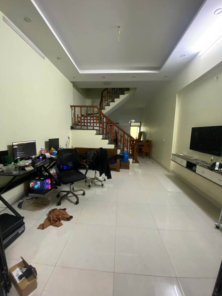 Nhà 2 Tầng Ngõ Nguyễn Văn Cừ, Bắc Giang 63m² giá 2 tỷ - Sẵn sàng vào ở ngay!