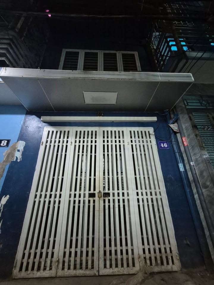 Nhà 3 tầng Định Công Thượng, Hoàng Mai 39m² giá 3.35 tỷ - Mặt ngõ ô tô tránh!