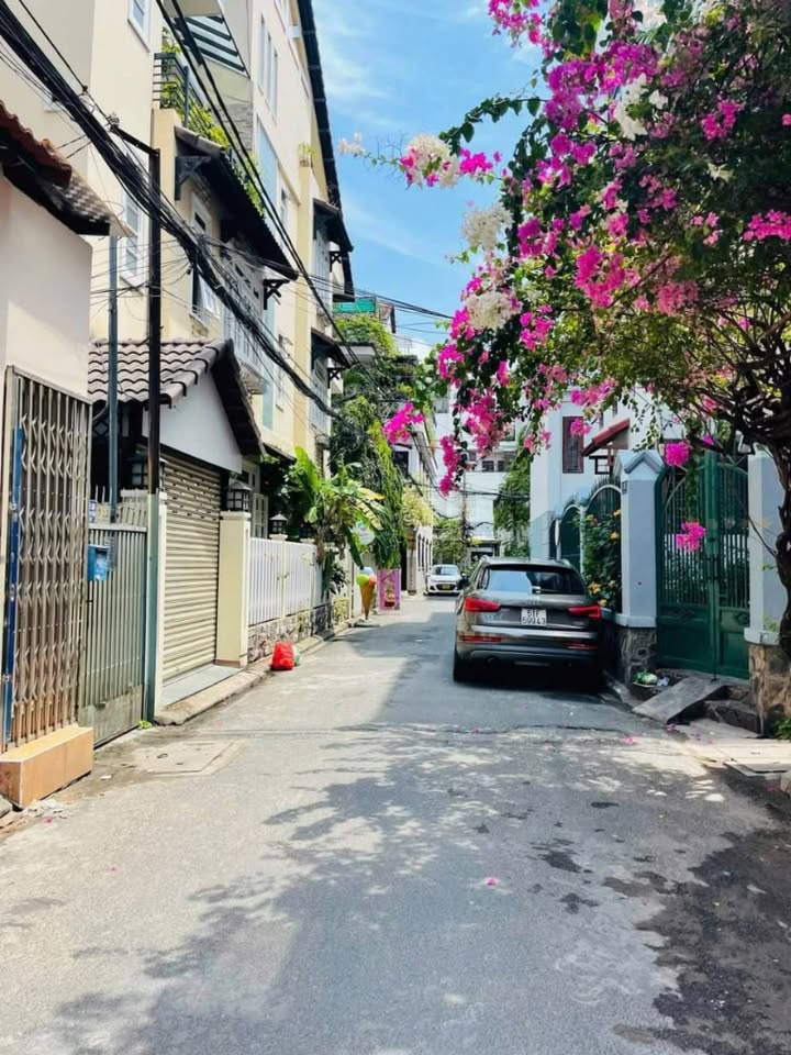 Nhà phố 4 tầng Nguyễn Trọng Tuyển, Phú Nhuận 60m² giá 8.9 tỷ - Vị trí đắc địa, không thể bỏ lỡ!