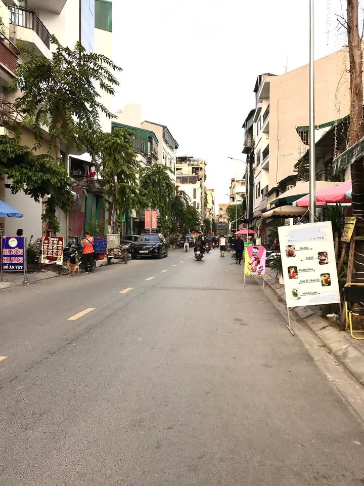 Đất lô góc Nguyễn Xiển 668m² giá 199 tỷ - Cơ hội đầu tư hiếm có!