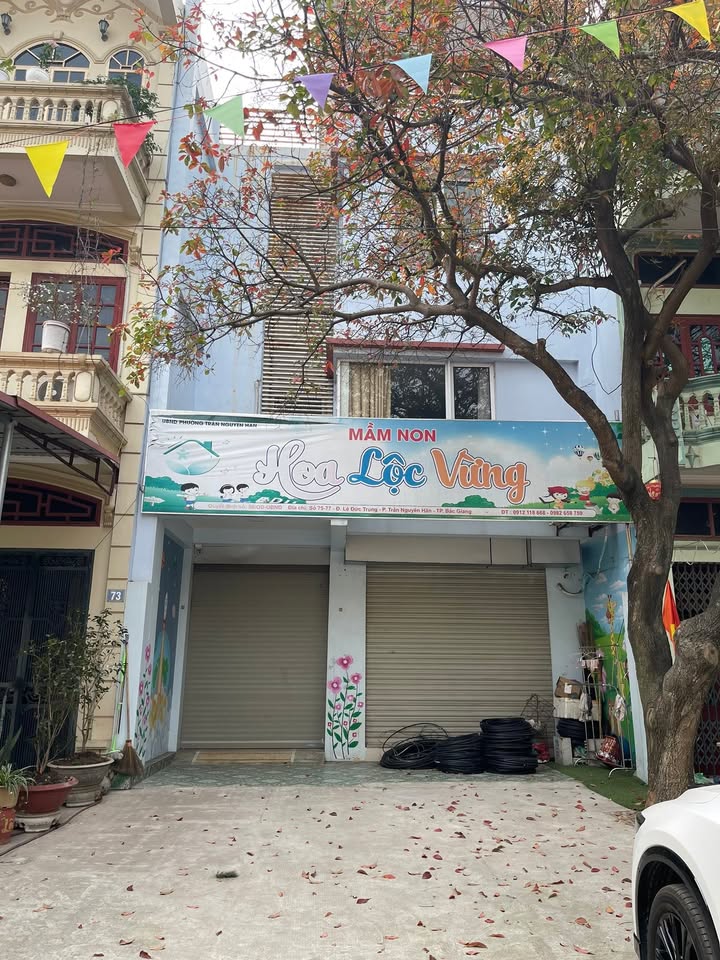 Nhà 3 tầng tại Bắc Giang 110m² - Vị trí đắc địa, giá tốt!