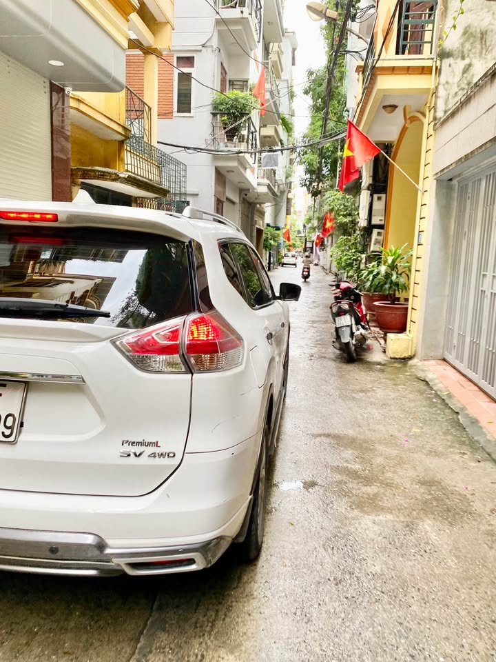 Nhà riêng Hoài Đức, Quốc lộ 32, 38m² giá 5 tỷ - Ô tô đỗ cổng, Full nội thất!