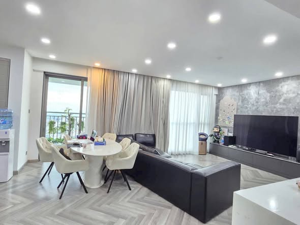 Căn hộ Riviera Point Quận 7 212m² giá 18 tỷ - Thiết kế 4PN cao cấp, view sông thoáng mát!