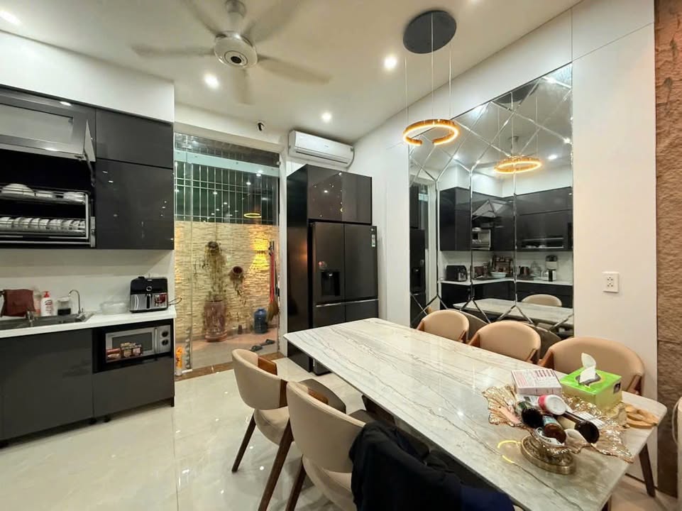 Shophouse cho thuê KĐT Hoàng Huy Mall Hải Phòng 78m² - Đầy đủ nội thất, sẵn sàng vào ở!