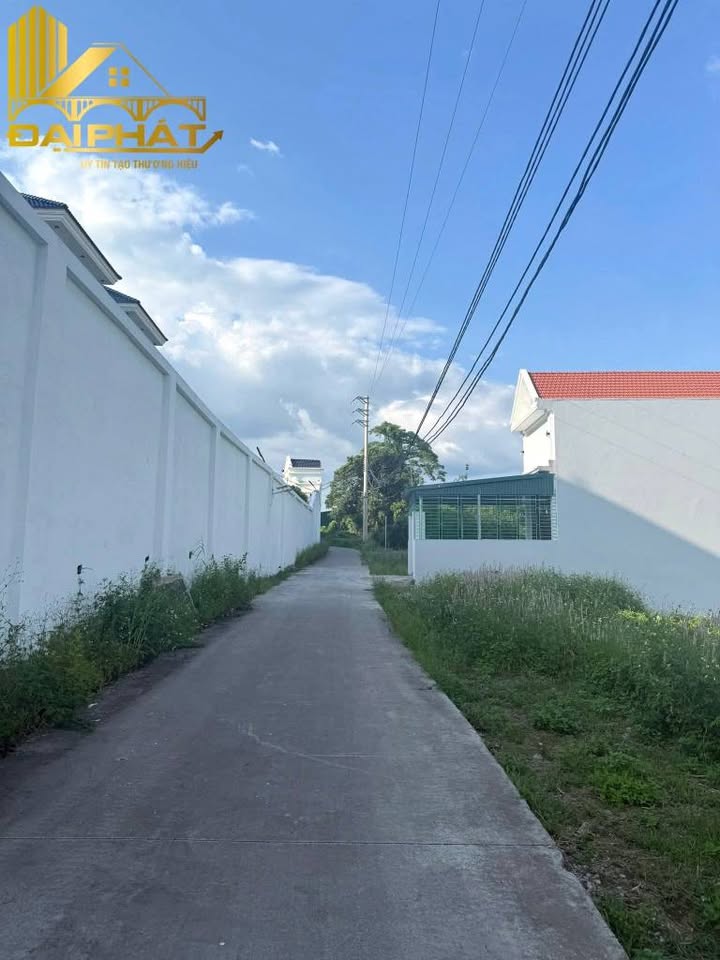 Đất nền khu 4 Hải Yên, Móng Cái 97m² giá 700 triệu - Đầu tư sinh lời ngay hôm nay!