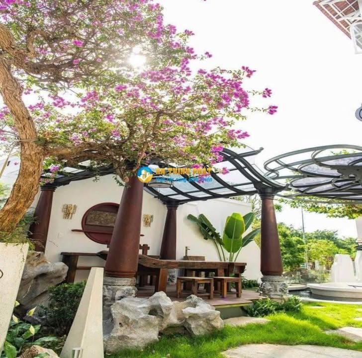 Biệt thự cho thuê khu compound Nguyễn Văn Hưởng, Thảo Điền 307m² - Hiện đại, full nội thất!