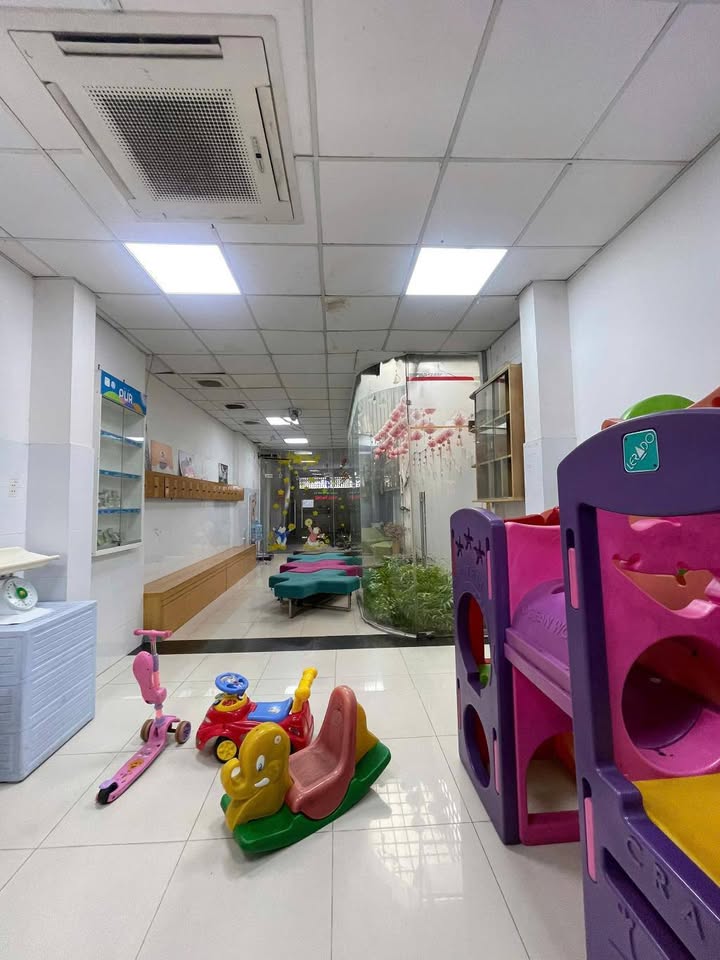 FrontHouse mặt tiền Tô Ký Q12 160m² giá 19 tỷ - Dòng tiền 50 triệu/tháng!