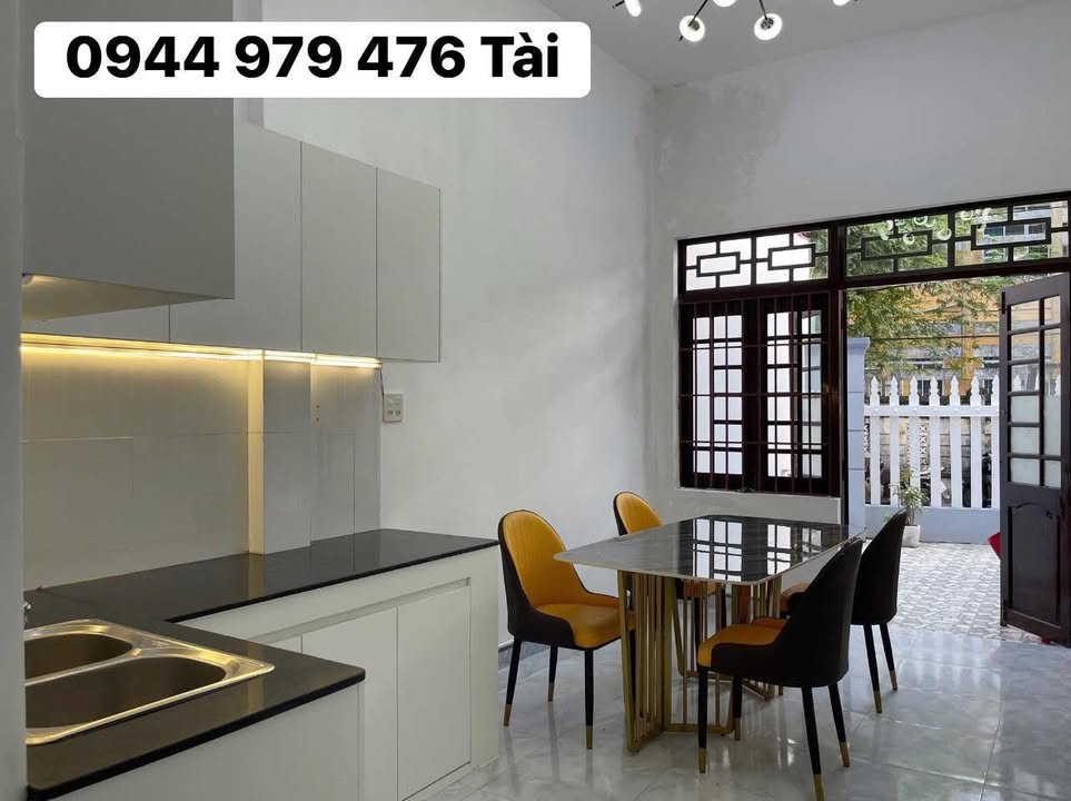 Nhà mới bán tại Phường 8, Tuy Hòa 88m² giá 2.86 tỷ - Vị trí thuận lợi, sổ đỏ chính chủ!