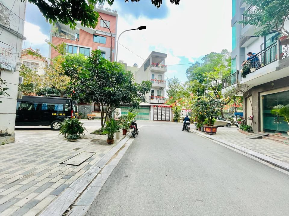 Đất nền chính chủ Phú Thượng 75m² giá 27.5 tỷ - Cơ hội đầu tư hiếm có!