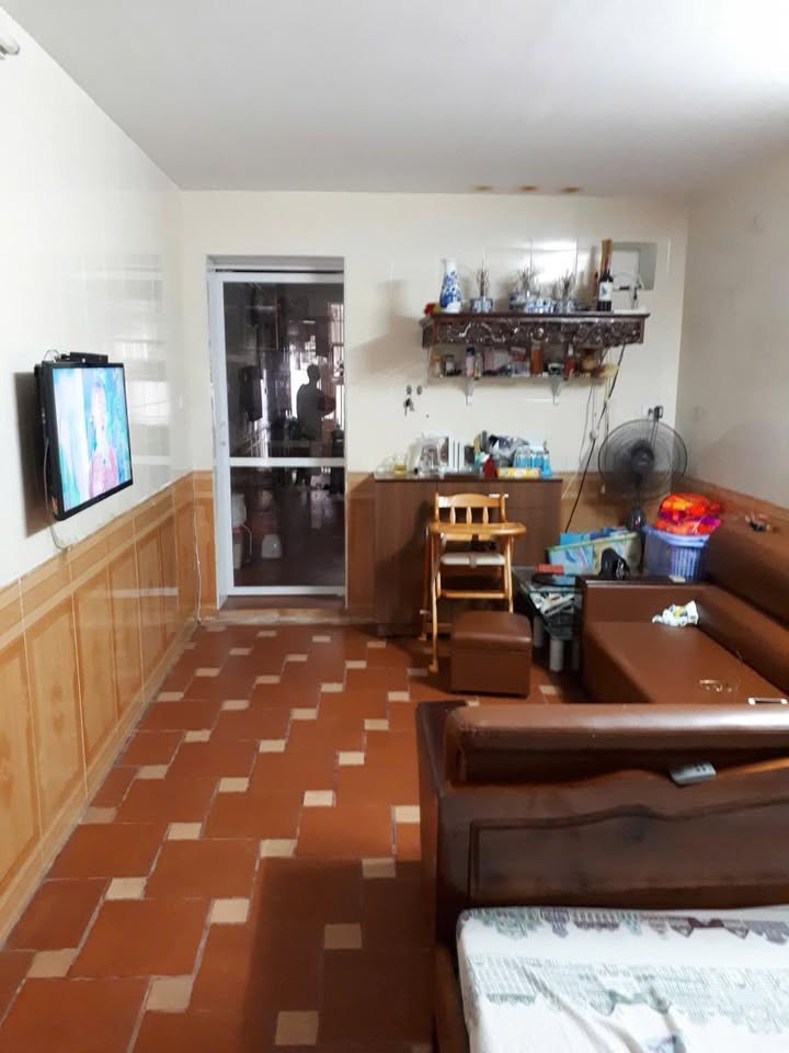 Nhà bán Khương Thượng 90m² giá 6 tỷ - Sổ hồng chính chủ, mặt tiền rộng