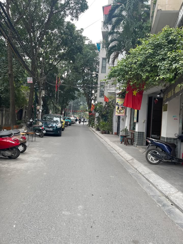 Nhà 7 tầng Võ Chí Công, Xuân La 40m² giá 10 tỷ - Full nội thất về ở ngay!