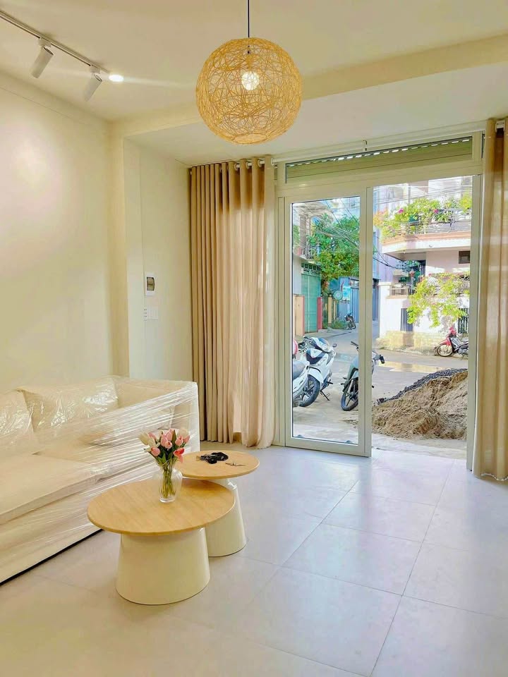 Nhà riêng Hẻm 24/17 Trần Hưng Đạo 60m² giá 4.35 tỷ - Ô tô đậu trước cửa!