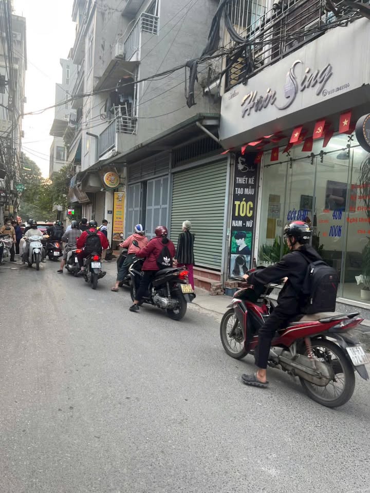 Nhà 3 tầng Phùng Khoang 55m² giá thỏa thuận - Kinh doanh ô tô tránh