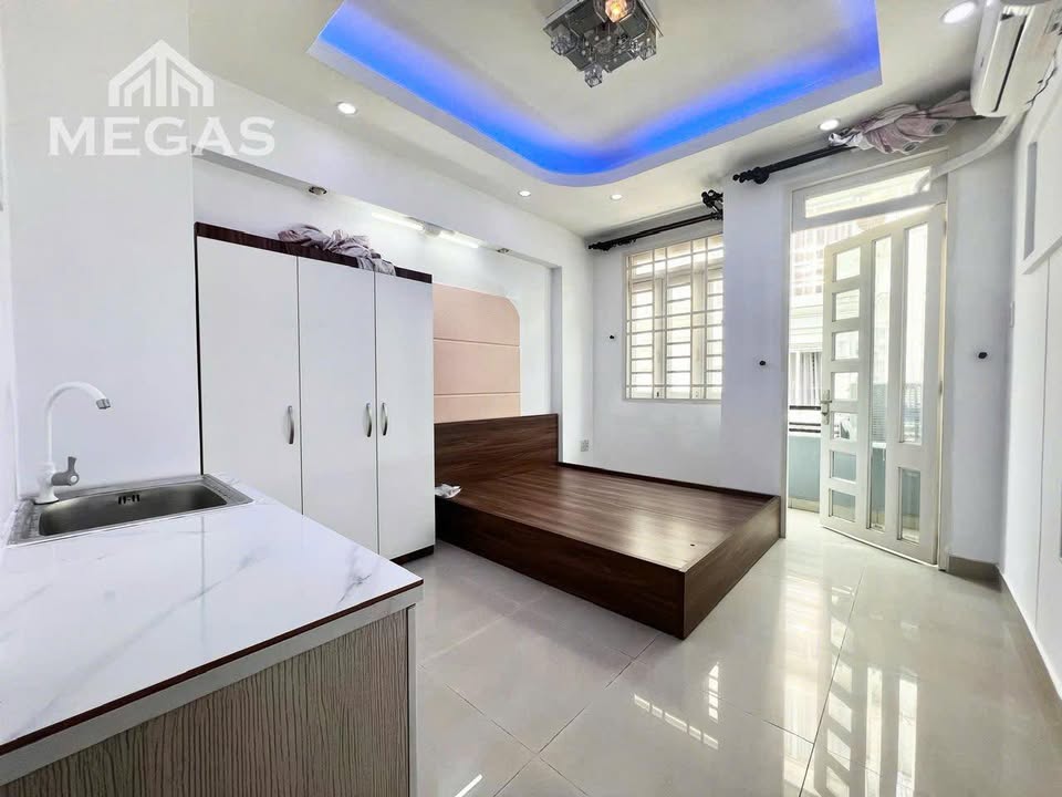 Nhà cho thuê 9 phòng tại Phan Xích Long, Phú Nhuận - Giá 25 triệu/tháng, vị trí đắc địa!