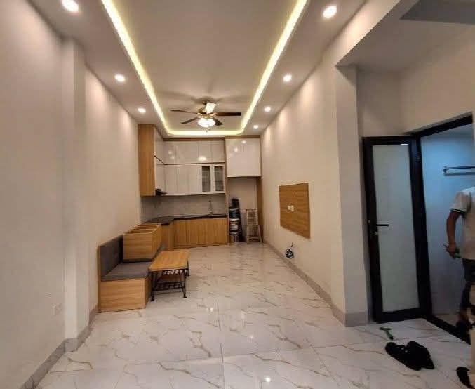 Nhà 3 tầng Võ Thị Sáu, Hai Bà Trưng 28m² giá 6.65 tỷ - Ngõ thông, vị trí thuận lợi!