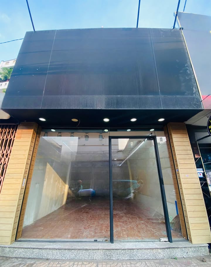 Cho thuê mặt bằng mặt tiền đường Âu Cơ Tân Bình 60m² giá 13 triệu - Phù hợp cho kinh doanh