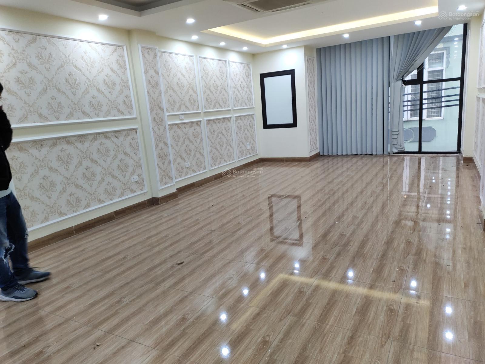Văn phòng cho thuê 50m² tại Mễ Trì, 8 triệu VND - Hàng hiếm tại Nam Từ Liêm!