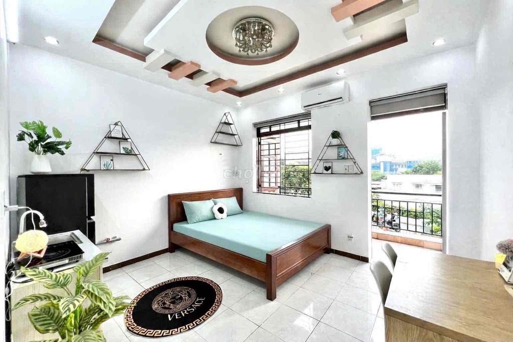 Phòng cho thuê 30m² quận 1 đường Nguyễn Văn Cừ - Full nội thất, ngay trung tâm!