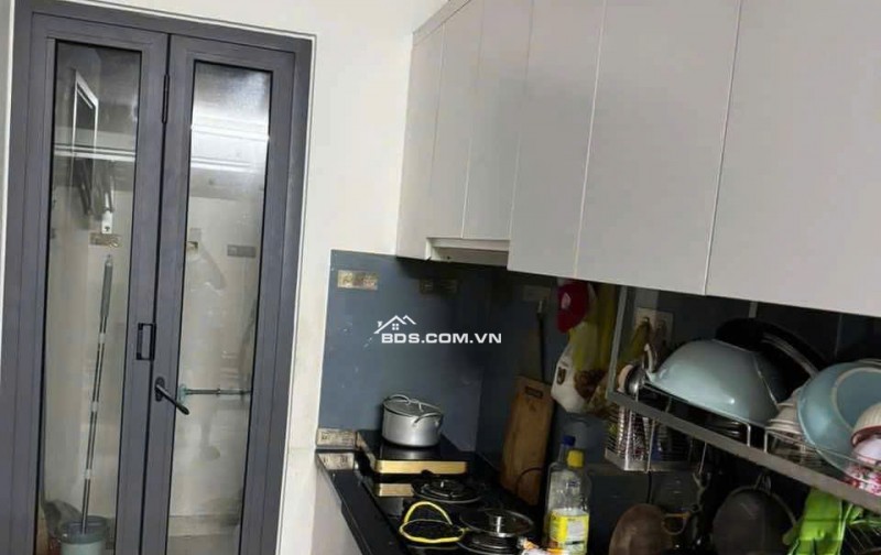 Căn hộ Central Plaza Tân Bình 65m² giá thuê 12,5 triệu - View kênh mát tuyệt đẹp!