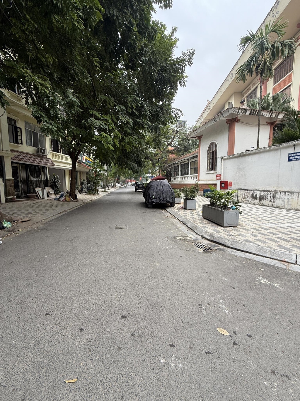 Bán nhà Xuân Diệu Tây Hồ 160m² giá 75 tỷ - Lô góc 3 mặt thoáng