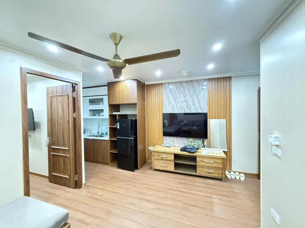 Bán nhà phố Bà Triệu, Hoàn Kiếm 38m² giá 9,4 tỷ - Nội thất cao cấp, ở ngay!