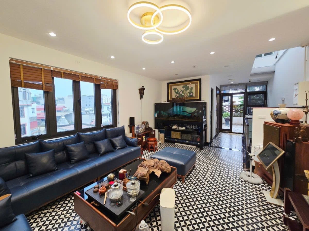 Nhà mặt phố La Thành 65m² giá 36 tỷ - Dòng tiền ổn định 70 triệu/tháng