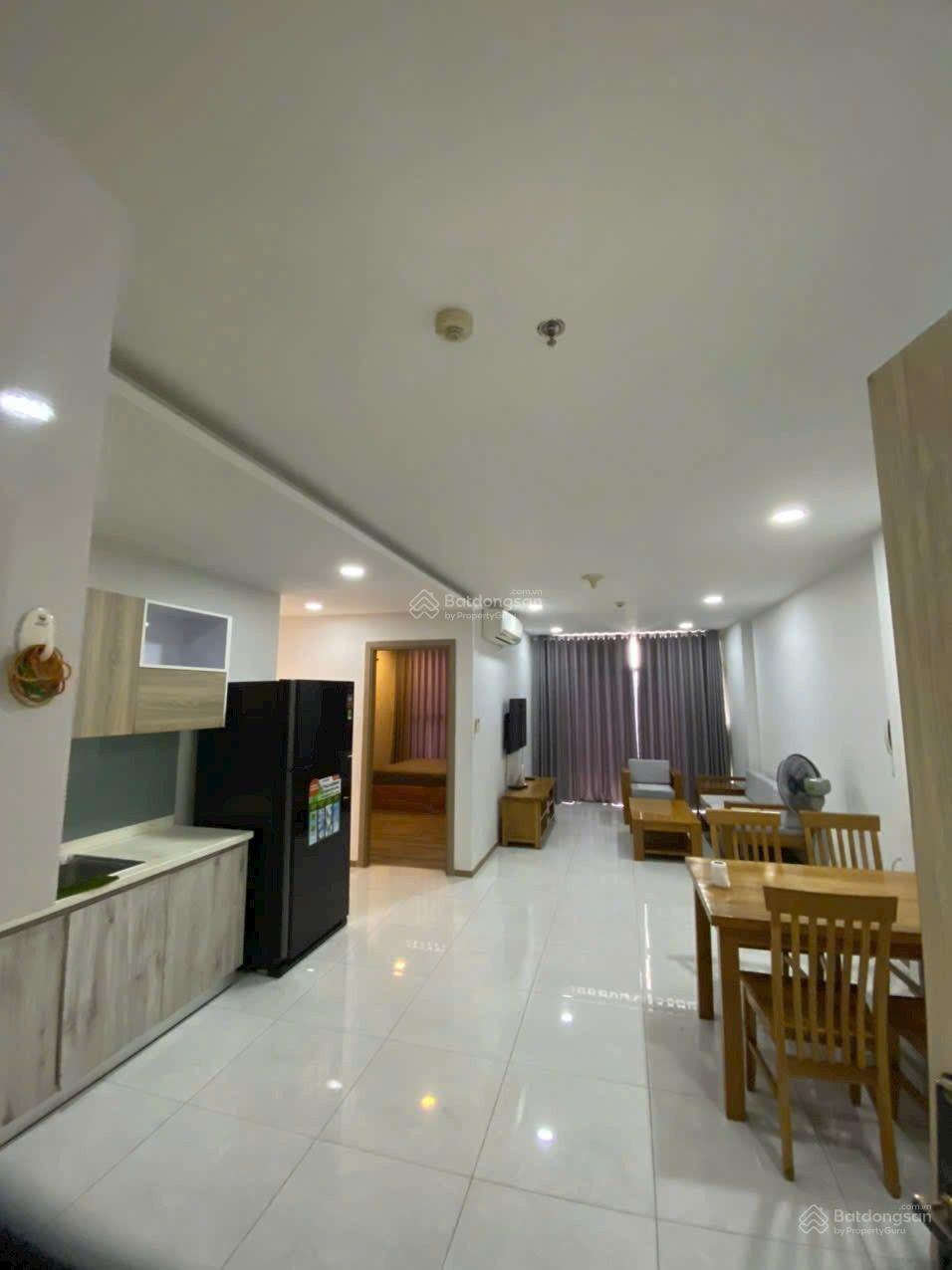 Chung cư Riva Park Quận 4 110m² giá 18 triệu - Căn góc view sông thoáng mát!